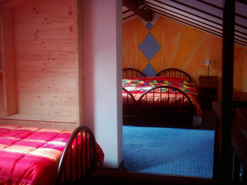 Villa Banana Cannobio Phòng bức ảnh